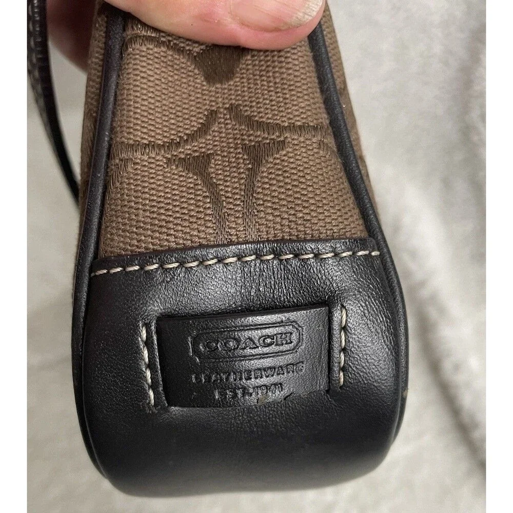 COACH 6094  Shoulder Bag Handbag  Chocolate/Dark Brown Signature EUC